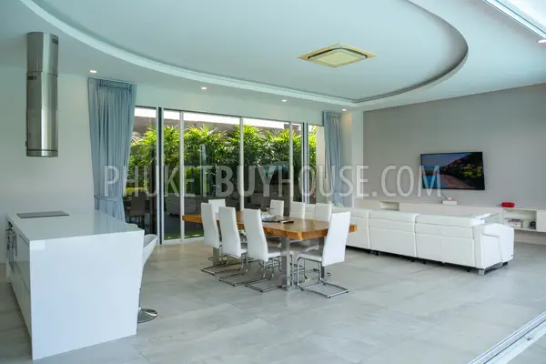 CHE22729: 4-Bedroom Pool Villa with Gym, Games Room & Solar Energy, Cherngtalay. Photo #13