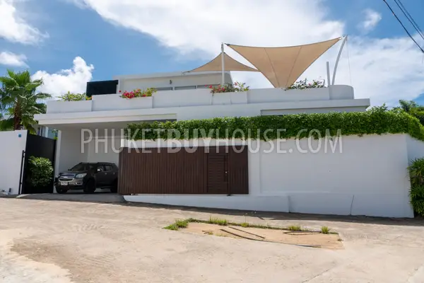 CHE22729: 4-Bedroom Pool Villa with Gym, Games Room & Solar Energy, Cherngtalay. Photo #5