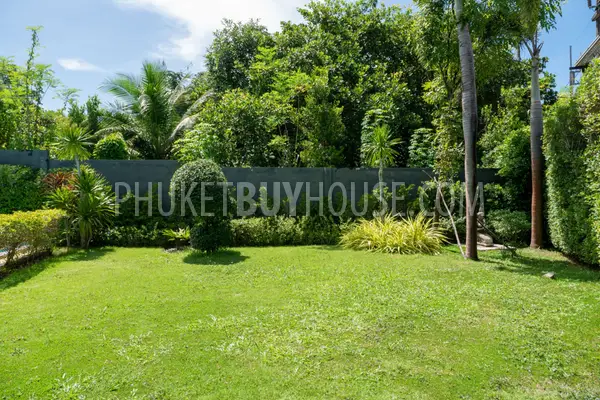 CHE22729: 4-Bedroom Pool Villa with Gym, Games Room & Solar Energy, Cherngtalay. Photo #37