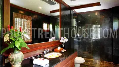 KAM8267: 7 Bedroom Villa on Naka hill. Photo #2