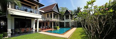 BAN8285: Super-Luxurious 6-Bedroom Beachfront Villa on Bang Tao Beach. Photo #8