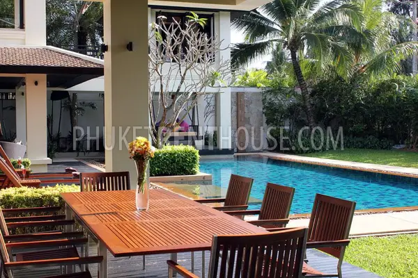 BAN8285: Super-Luxurious 6-Bedroom Beachfront Villa on Bang Tao Beach. Photo #16