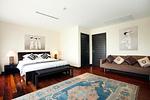 BAN8285: Super-Luxurious 6-Bedroom Beachfront Villa on Bang Tao Beach. Thumbnail #24