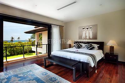 BAN8285: Super-Luxurious 6-Bedroom Beachfront Villa on Bang Tao Beach. Photo #27