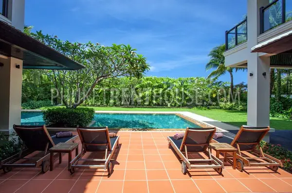 BAN8285: Super-Luxurious 6-Bedroom Beachfront Villa on Bang Tao Beach. Photo #38