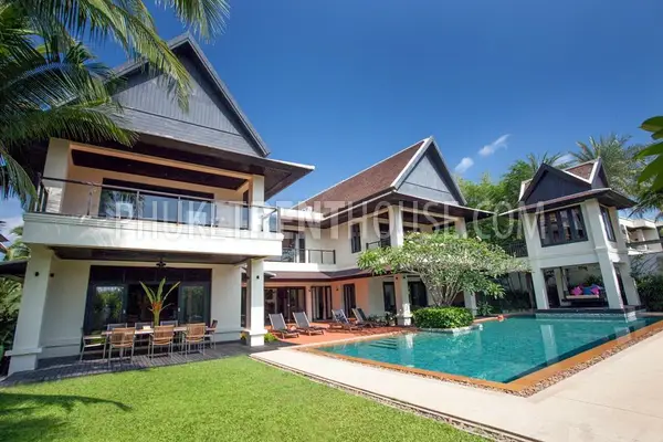 BAN8285: Super-Luxurious 6-Bedroom Beachfront Villa on Bang Tao Beach. Photo #37