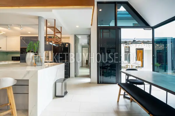 BAN4338: Renovated Eco-Smart Family Villa with Extra Space and Modern Comfort in Bang Tao. Photo #10
