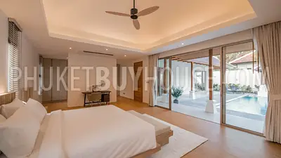 BAN22748: 3 Bedroom Pool Villa Sanctuary with Spacious Plot in Prestigious Bang Tao. Fotoğraf #13