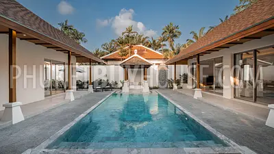 BAN22748: 3 Bedroom Pool Villa Sanctuary with Spacious Plot in Prestigious Bang Tao. Fotoğraf #1