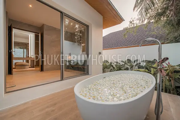 BAN22748: 3 Bedroom Pool Villa Sanctuary with Spacious Plot in Prestigious Bang Tao. Photo #19