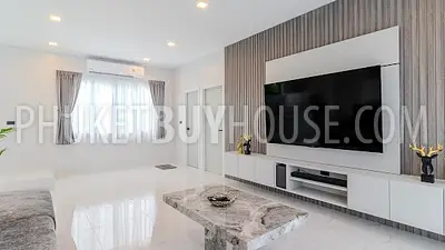 RAW22528:  4-Bedroom Villa with Private Pool and Guest House in Rawai. Photo #16
