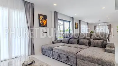 RAW22528:  4-Bedroom Villa with Private Pool and Guest House in Rawai. Photo #9