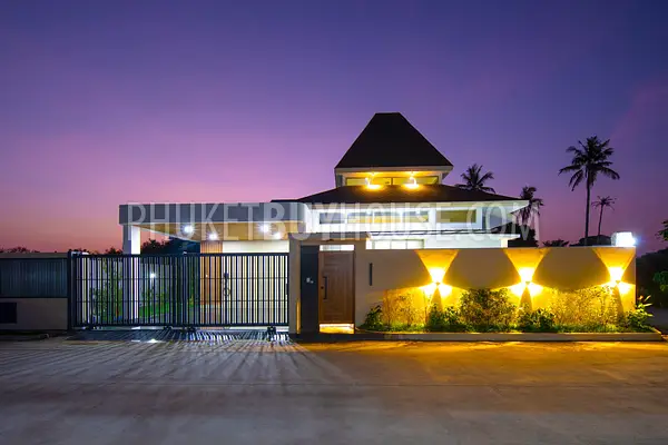 CHA22752: 3-Bedroom Modern Villa Near Beach and Top International Schools in Chalong For Sale. 照片 #24