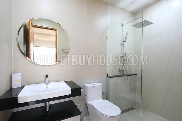 CHA22752: 3-Bedroom Modern Villa Near Beach and Top International Schools in Chalong For Sale. 照片 #18