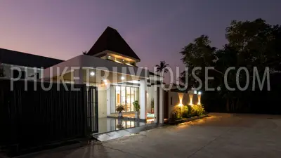 CHA22752: 3-Bedroom Modern Villa Near Beach and Top International Schools in Chalong For Sale. Photo #23