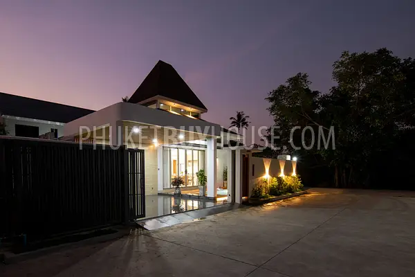 CHA22752: 3-Bedroom Modern Villa Near Beach and Top International Schools in Chalong For Sale. 照片 #23