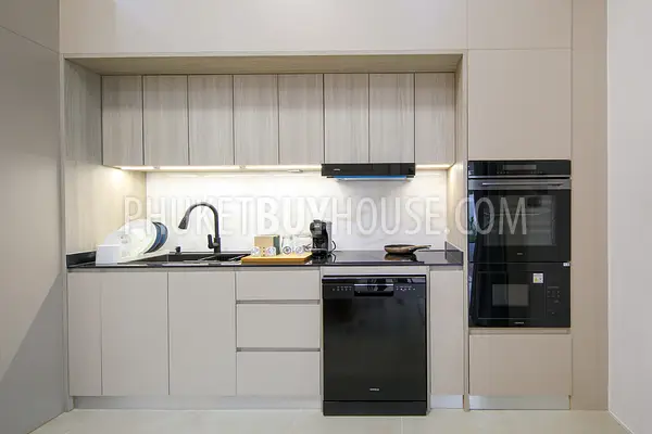 CHA22752: 3-Bedroom Modern Villa Near Beach and Top International Schools in Chalong For Sale. 照片 #14