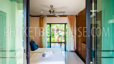 NAI22660: Elegant Pool Villa with Bar Lounge & Tropical Ambience in Nai Harn. Fotoğraf #20