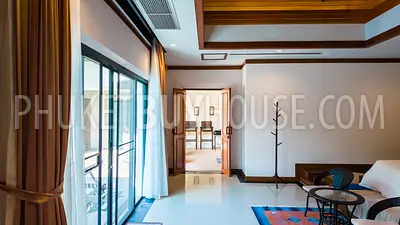 NAI22660: Elegant Pool Villa with Bar Lounge & Tropical Ambience in Nai Harn. Fotoğraf #16