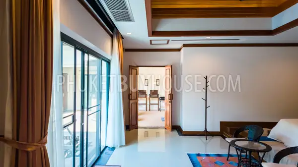 NAI22660: Elegant Pool Villa with Bar Lounge & Tropical Ambience in Nai Harn. Photo #16