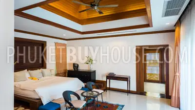 NAI22660: Elegant Pool Villa with Bar Lounge & Tropical Ambience in Nai Harn. Fotoğraf #17