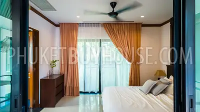 NAI22660: Elegant Pool Villa with Bar Lounge & Tropical Ambience in Nai Harn. Fotoğraf #21