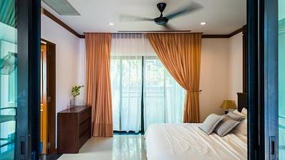 NAI22660: Elegant Pool Villa with Bar Lounge & Tropical Ambience in Nai Harn. Photo #21