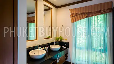NAI22660: Elegant Pool Villa with Bar Lounge & Tropical Ambience in Nai Harn. Fotoğraf #8