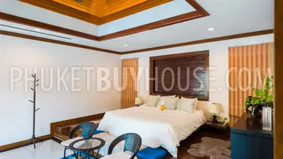 NAI22660: Elegant Pool Villa with Bar Lounge & Tropical Ambience in Nai Harn. Fotoğraf #11