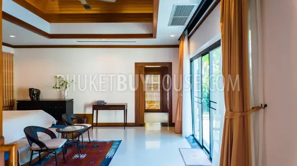 NAI22660: Elegant Pool Villa with Bar Lounge & Tropical Ambience in Nai Harn. Photo #23