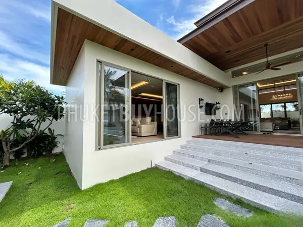 BAN22666: Freshly built Elegant Tropical Villa with Private Pool in Bang Tao Beach. Photo #3