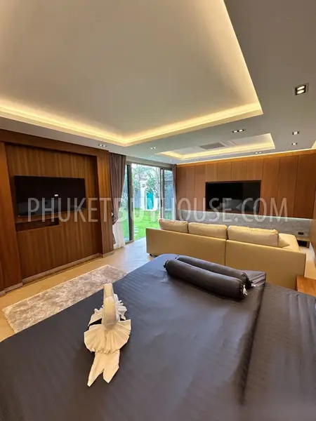 BAN22666: Freshly built Elegant Tropical Villa with Private Pool in Bang Tao Beach. Photo #15