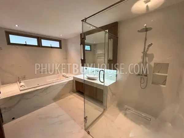 BAN22666: Freshly built Elegant Tropical Villa with Private Pool in Bang Tao Beach. Photo #18