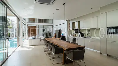 BAN22667: Smart Tropical Villa with Jacuzzi Pool and Rooftop in Prime Bang Tao Area. Fotoğraf #13