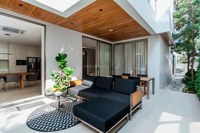 BAN22667: Smart Tropical Villa with Jacuzzi Pool and Rooftop in Prime Bang Tao Area. Photo #19