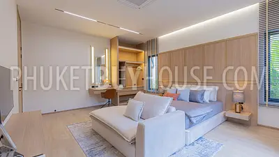 BAN22161: Phuket's Premier 3 Bedroom Pool Villa For Sale In Bangtao. Fotoğraf #6