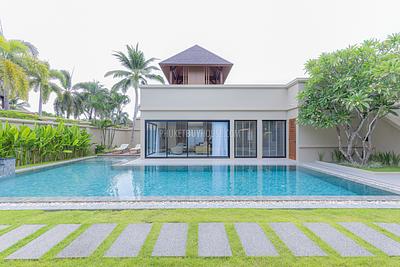 BAN22161: Phuket's Premier 3 Bedroom Pool Villa For Sale In Bangtao. Photo #9