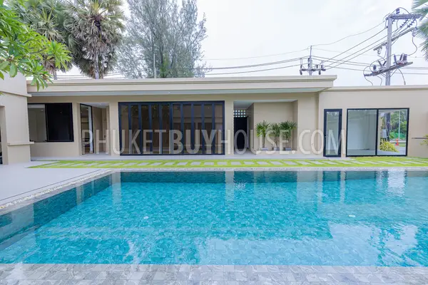BAN22161: Phuket's Premier 3 Bedroom Pool Villa For Sale In Bangtao. Photo #28