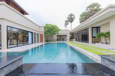 BAN22161: Phuket's Premier 3 Bedroom Pool Villa For Sale In Bangtao. Photo #8
