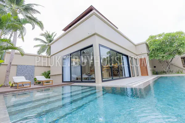 BAN22161: Phuket's Premier 3 Bedroom Pool Villa For Sale In Bangtao. Photo #18