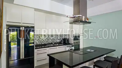 NAT22676: Grand 3-Bedroom Coastal Haven with Private Garden Steps from Nai Thon Beach. 照片 #5