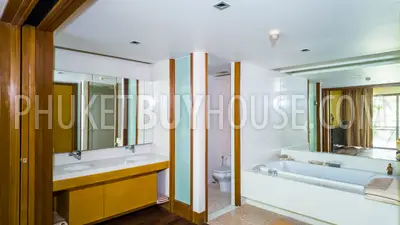 NAT22676: Grand 3-Bedroom Coastal Haven with Private Garden Steps from Nai Thon Beach. 照片 #22