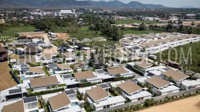 BAN22678: Fully Furnished 3-Bedroom Smart Pool Villa Ready to Move In near Bang Tao Beach. Fotoğraf #24