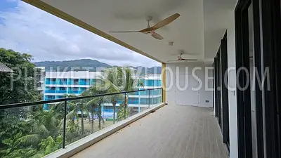 BAN22680: Modern 2-Bedroom Apartment Near Bang Tao Beach with Rooftop Facilities. Photo #3