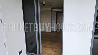 BAN22680: Modern 2-Bedroom Apartment Near Bang Tao Beach with Rooftop Facilities. Photo #21