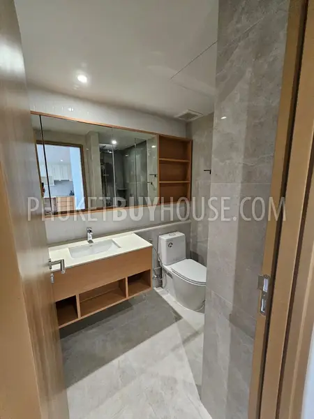 BAN22680: Modern 2-Bedroom Apartment Near Bang Tao Beach with Rooftop Facilities. Photo #23