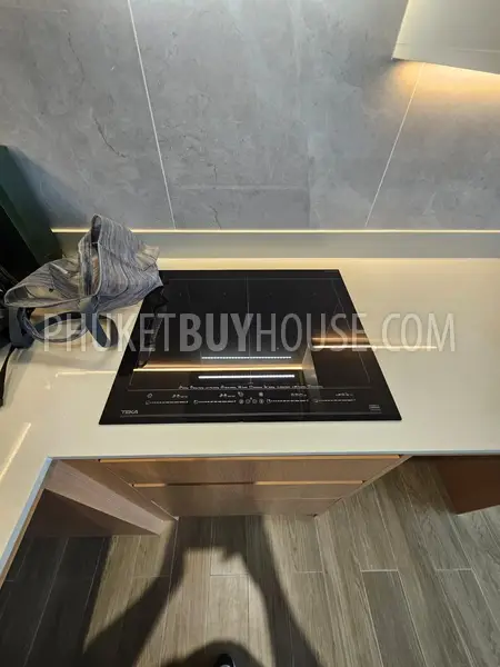 BAN22680: Modern 2-Bedroom Apartment Near Bang Tao Beach with Rooftop Facilities. Photo #41