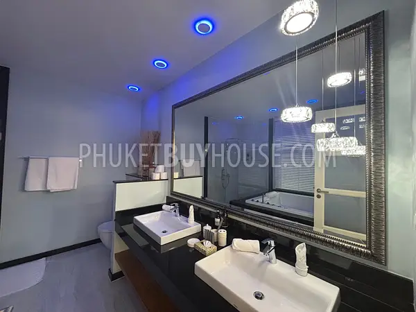 RAW22682: 3-Bedroom Villa with Private Pool and Sauna in Rawai for Sale. Photo #22