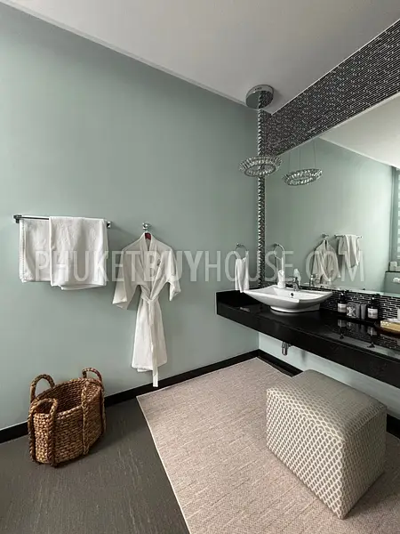 RAW22682: 3-Bedroom Villa with Private Pool and Sauna in Rawai for Sale. Photo #20