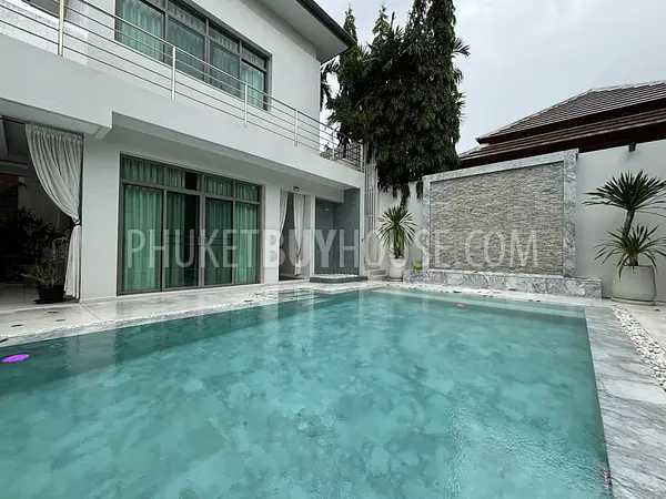 RAW22682: 3-Bedroom Villa with Private Pool and Sauna in Rawai for Sale. Photo #42